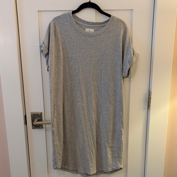 Lou & Grey Dresses & Skirts - Lou & Grey Casual/Lounge Gray T-Shirt Dress